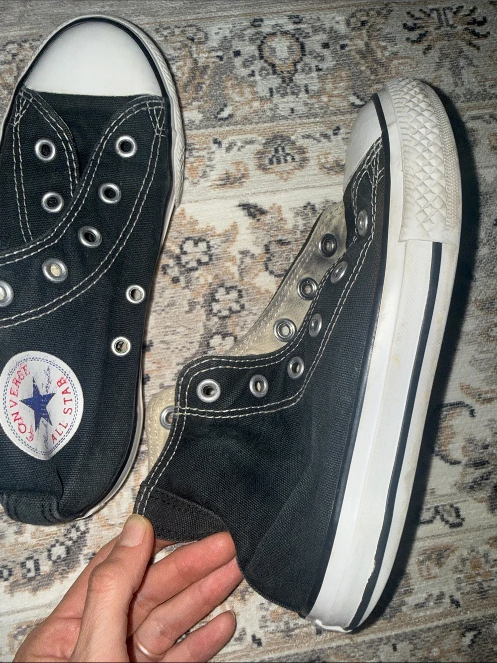 Converse Kids Black High-Top Canvas Sneakers with White Toe sz 1 vintage